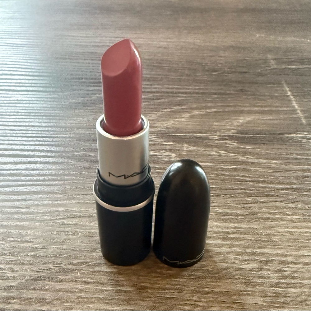 MAC Cosmetics Matte Lipstick 1.8g - 608 MEHR